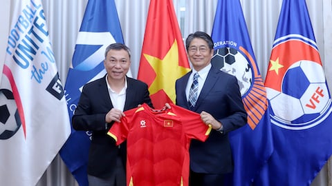 Chủ tịch VFF Trần Quốc Tuấn tiếp Đại sứ đặc mệnh toàn quyền Nhật Bản 